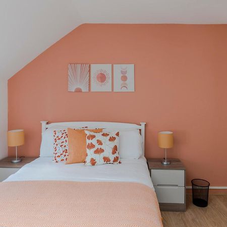 Wonderland - Fitzrovia - By Frankie Says Apartment London Bagian luar foto