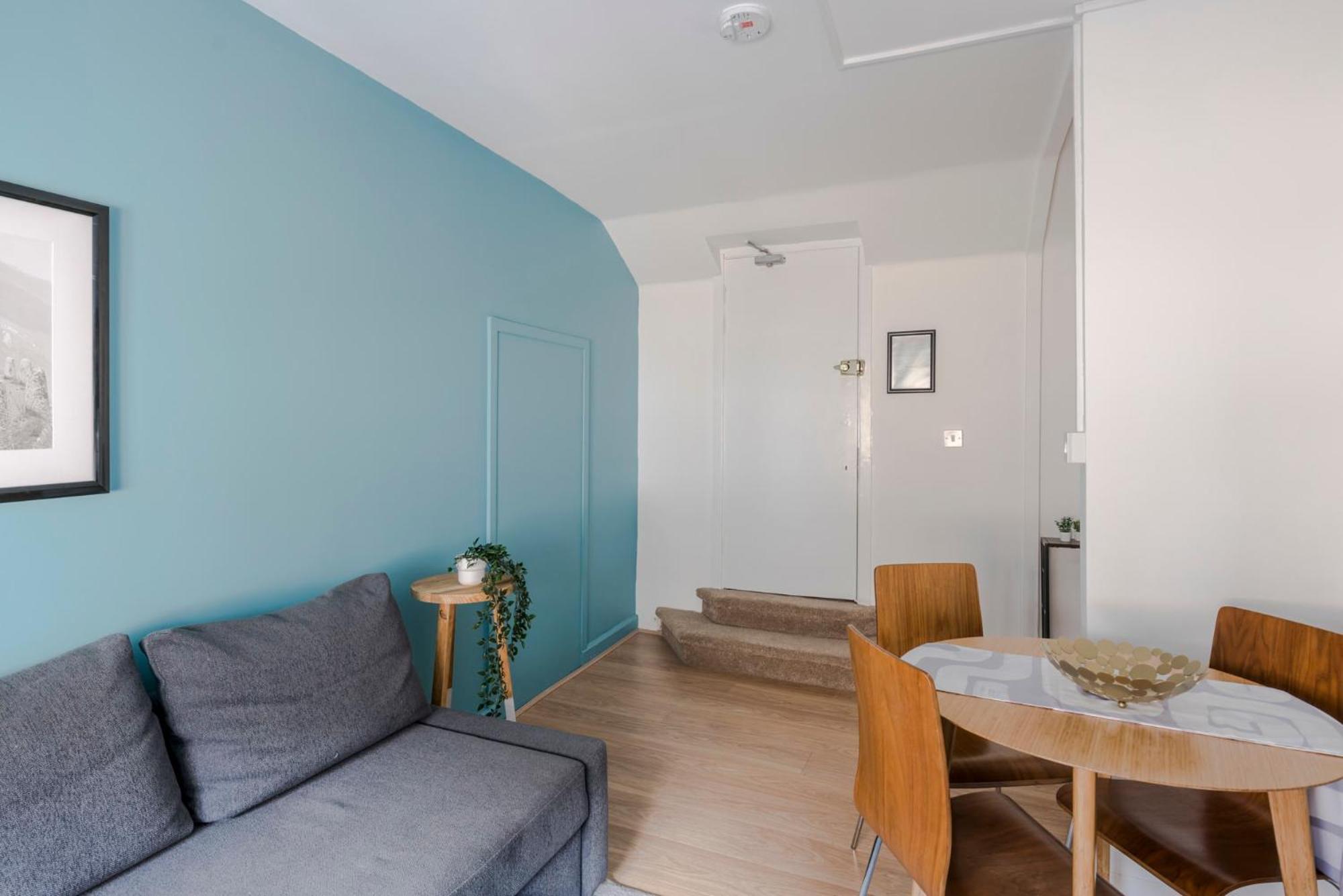 Wonderland - Fitzrovia - By Frankie Says Apartment London Bagian luar foto