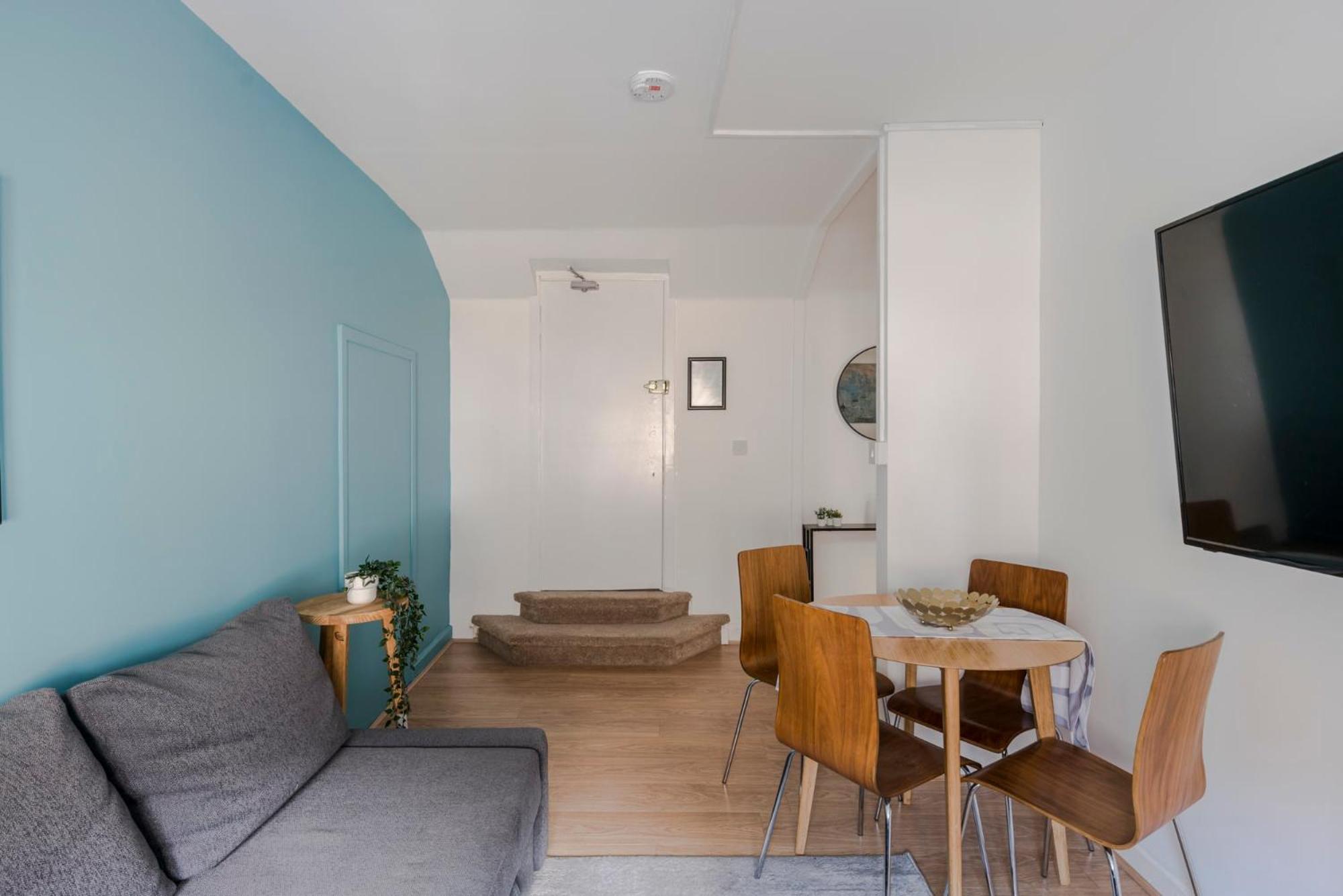 Wonderland - Fitzrovia - By Frankie Says Apartment London Bagian luar foto