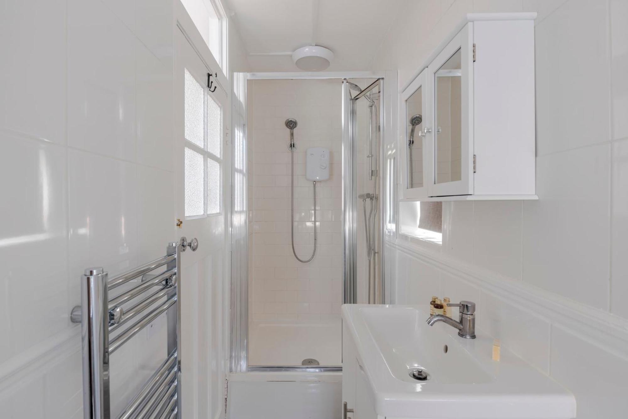 Wonderland - Fitzrovia - By Frankie Says Apartment London Bagian luar foto